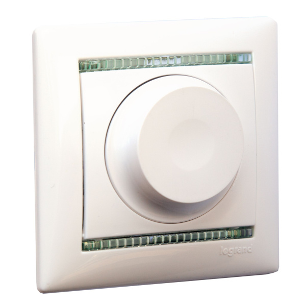 Купить Legrand Valena Classic Белый Светорегулятор поворотный универсальный 2-проводный 5-300 Вт 774263