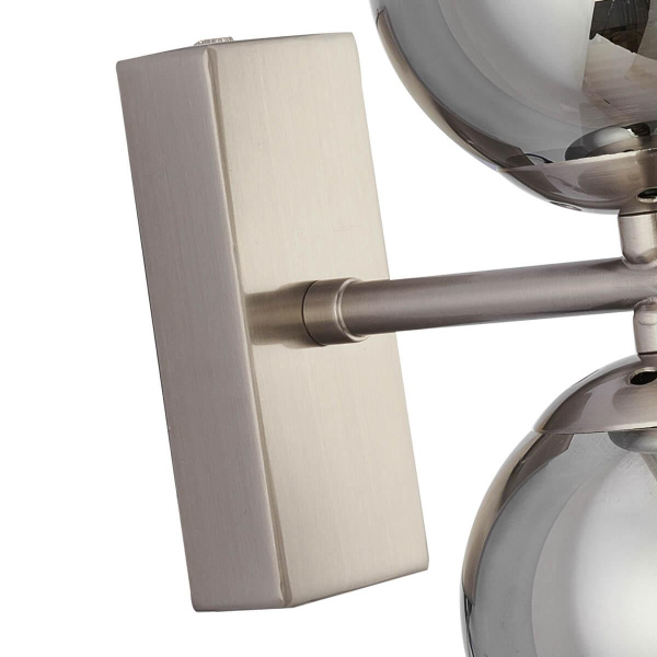 Купить Favourite 2650-2W настенный светильник Каркас цвета никель, плафоны из выдувного стекла дымчато-серого цвета