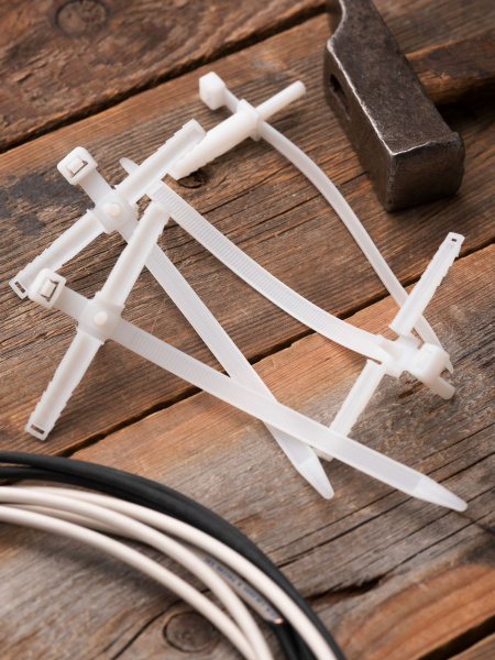 Купить EKF PROxima Хомут дюбельный серый (7х150) (50шт.)