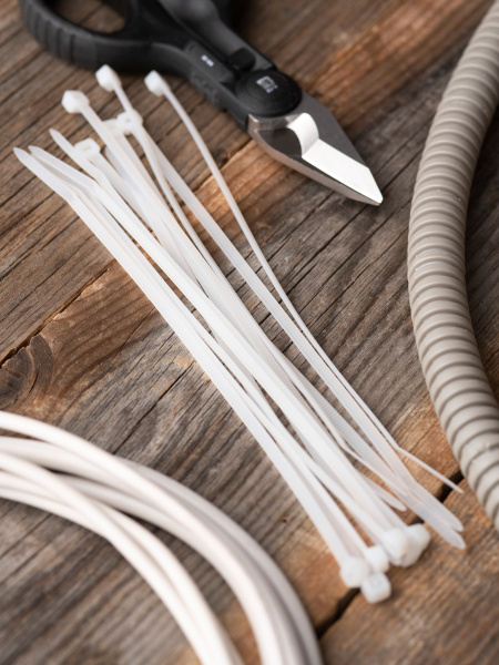 Купить EKF Basic Хомут нейлоновый (3,6х180) (100шт.)