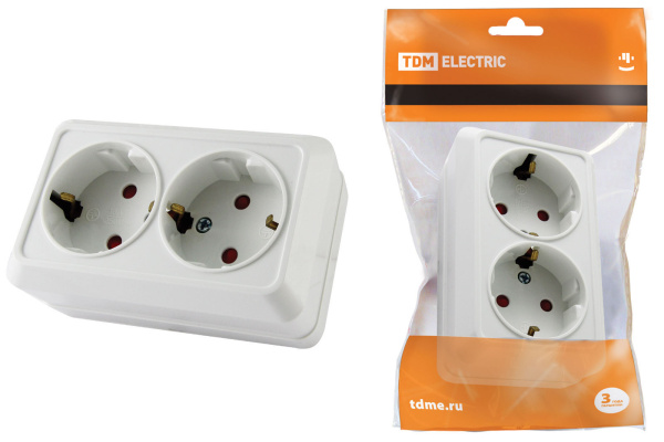 TDM Розетка двойная 2П+З открытой установки с з/ш IP20 16А, белый "Ладога" SQ1801-0062