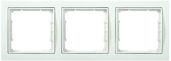 IEK РУ-3-ББ Рамка трехместная квадратная BOLERO Q1 белый EMB32-K01-Q1