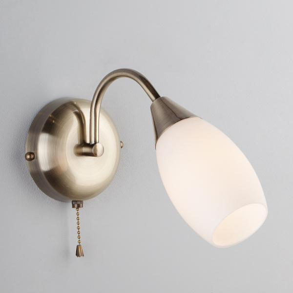 Eurosvet Бра со стеклянным плафоном 30280/1 античная бронза a043218