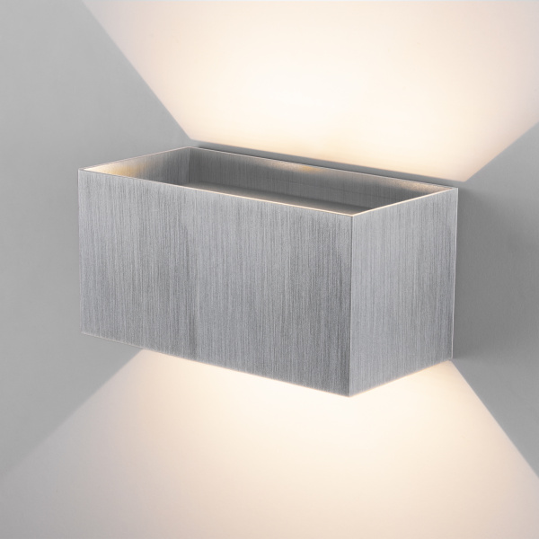 Elektrostandard 35137/W / Светильник садово-парковый со светодиодами WINNER DOUBLE LED алюминий a057137