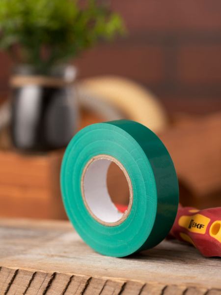 Купить EKF Basic Изолента класс А (0,18х19мм) (20м.) зеленая