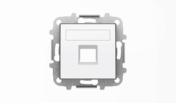 ABB SKY Альпийский белый Накладка для 1-го суппорта/разъёма типа 2017... или 2018..., со шторками и полем для надписи 2CLA851810A1101