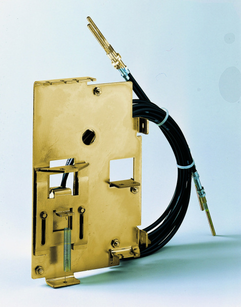 ABB Emax Система тросов для блок. 2х Emax (тип А, гориз., 1 комплект на 1 АВР) 1SDA038329R1