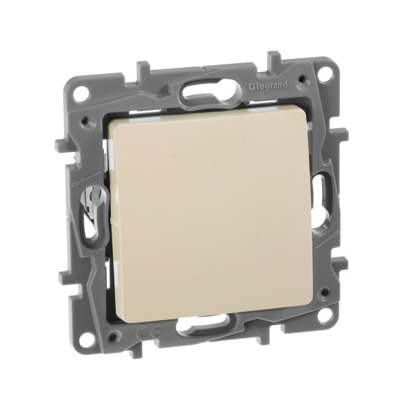 Legrand Etika Слоновая кость Кнопка автоматическая 6А 672314