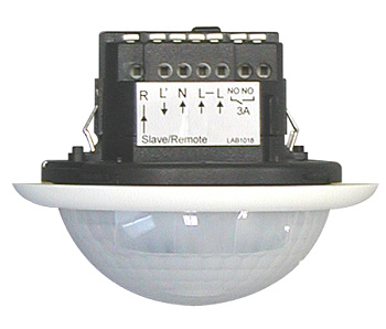 BEG Белый Датчик присутствия коридорный 360°, с доп. каналом (HVAC), диаметр действия 40х20м IP20 92443