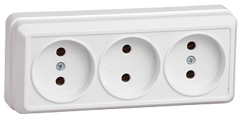 IEK OKTAVA РС23-2-ОБ Розетка 3местн. без з/к 10А откр.уст. (белый)