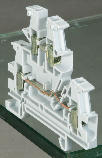 Купить Legrand Viking Клемма 4х6, 2 яруса 037168