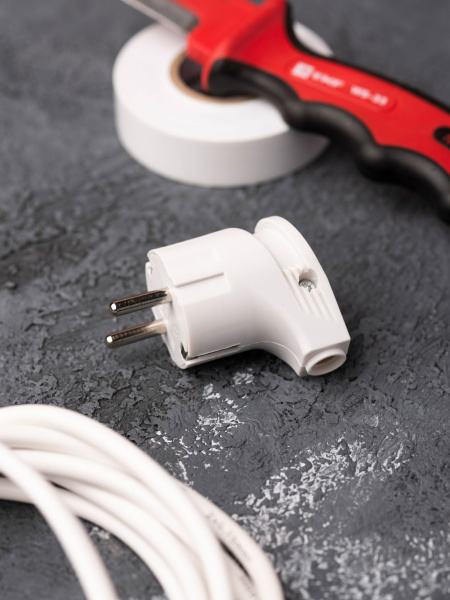 Купить EKF PROxima Вилка угловая с/з бел. 16А 250В