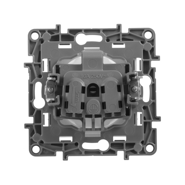 Купить Legrand Etika Белый Розетка б/з со шторками, винтовые клеммы 672234