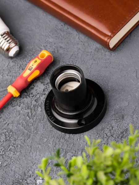 Купить EKF PROxima Патрон карболитовый потолочный Е27 черн. прямой без наклейки LHC-E27-sc