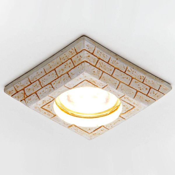 Купить Ambrella Встраиваемый точечный светильник D2920 BG бежевый гипс  MR16