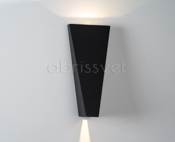 ITALLINE IT01-A807 black светильник настенный