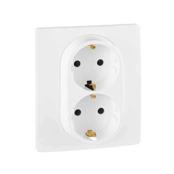 Legrand Etika Белый Двойная розетка с/з, винтовые клеммы 672223