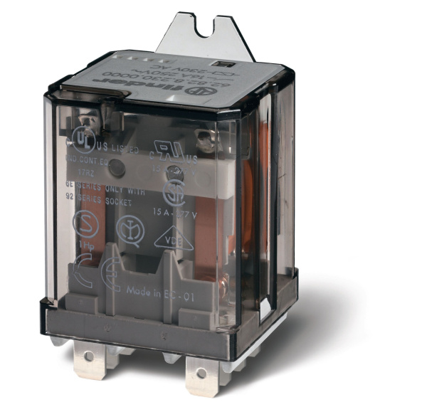 Finder Силовое электромеханическое реле; монтаж в наконечники Faston 250 (6.3х0.8мм); 3CO 16A; контакты AgCdO; катушка 24В DC; степень защиты RTI; мон 628390240060