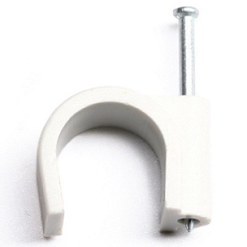 DKC Скоба пластиковая с гвоздем, д.3 - 4мм