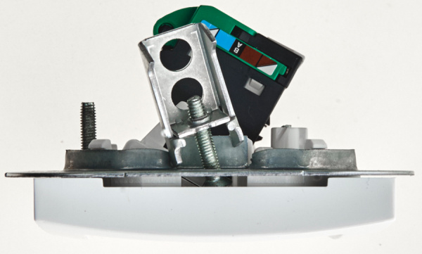 Купить SE Дуэт Бел Розетка компьютерная 1-ая RJ45 кат.5e WDE000183