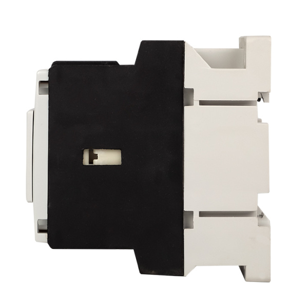 Купить EKF  AVERES Контактор КМЭ 18А 1NC 230В АС