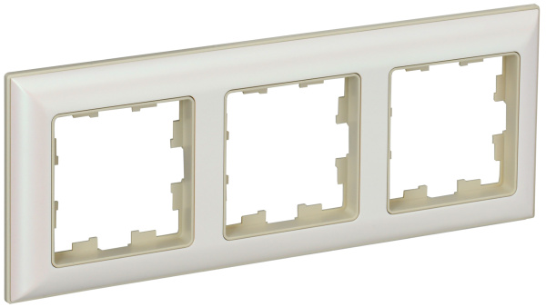 IEK BRITE DECOR Жемчуг/беж 3D-форма Рамка 3-мест. РУ-3-Бр