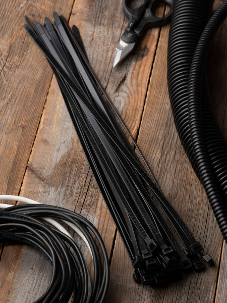 Купить EKF PROxima Хомут P6.6 стандартный (ч), 7.6x500 (100шт) FlexLock