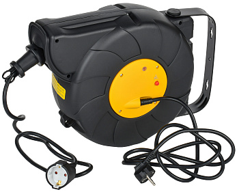 IEK TWIST Катушка УК15 1мест. 2P+PE/15м+2м 3х1,5мм2 автосм.