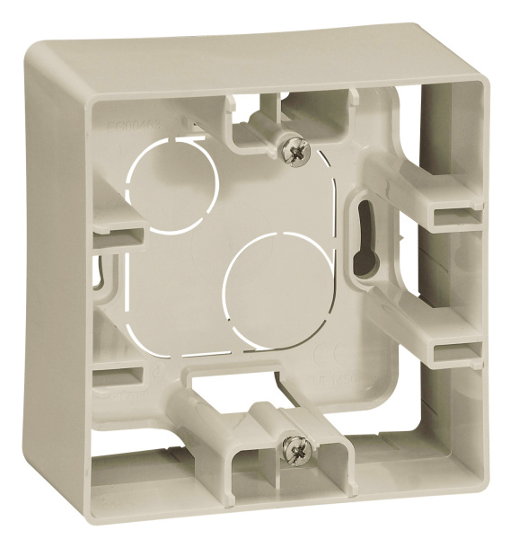 Legrand Etika Слоновая кость Коробка ка/накл монтаж 1-ая 672520