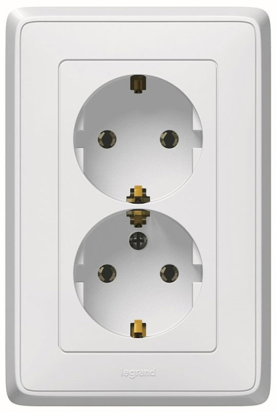 Купить Legrand Cariva Бел Розетка 2-ая с/з литая 773627