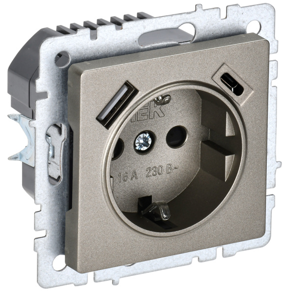 IEK BRITE BASE Шампань Розетка с з/к/ш 16А с USB A+C 18Вт РЮш11-1-БрШ