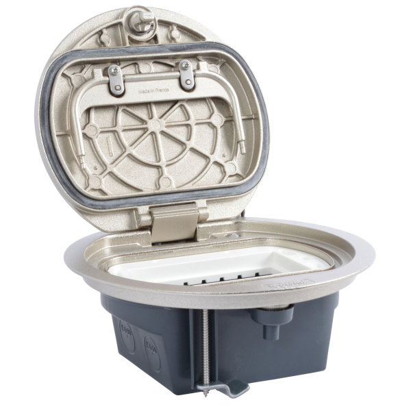 Купить Legrand Коробка напольная круглая IP 66 c откидной крышкой 4 модуля нержавеющая сталь 088064