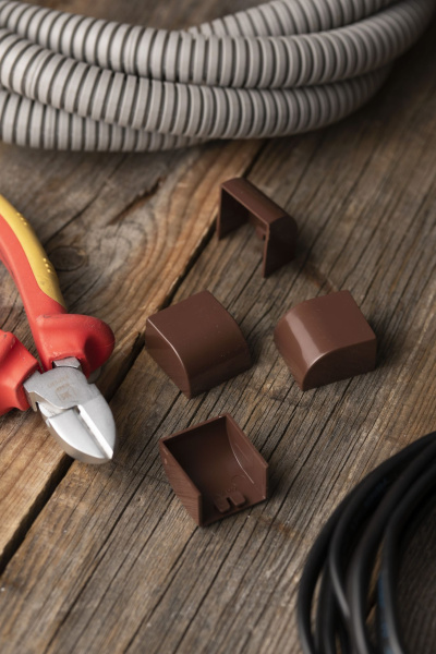 Купить EKF PROxima Заглушка (25х16) (4 шт) Plast под темное дерево