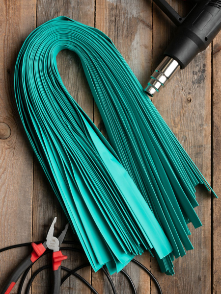 Купить EKF PROxima Термоусаживаемая трубка ТУТ нг 25/12,5 зеленая в отрезках по 1м