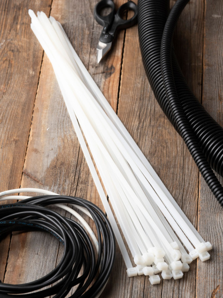 Купить EKF PROxima Хомут P6.6 стандартный (б), 7.6x450 (100шт) FlexLock