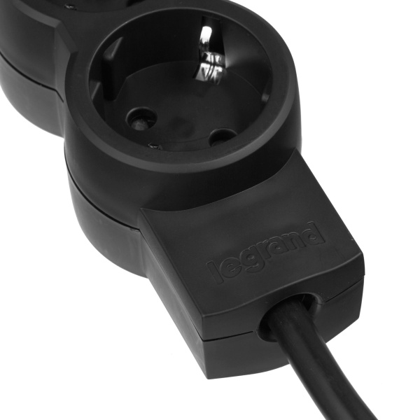 Купить Legrand Стандарт Черный Удлинитель 3 2К+З, кабель 5м, возможно крепление к стене 695020