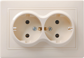 IEK KVARTA РС12-3-ККм Розетка 2местн. c з/к без защ.штор. 16А (кремовый)