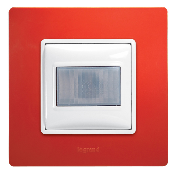 Купить Legrand Etika Красная Рамка 1-ая 672531