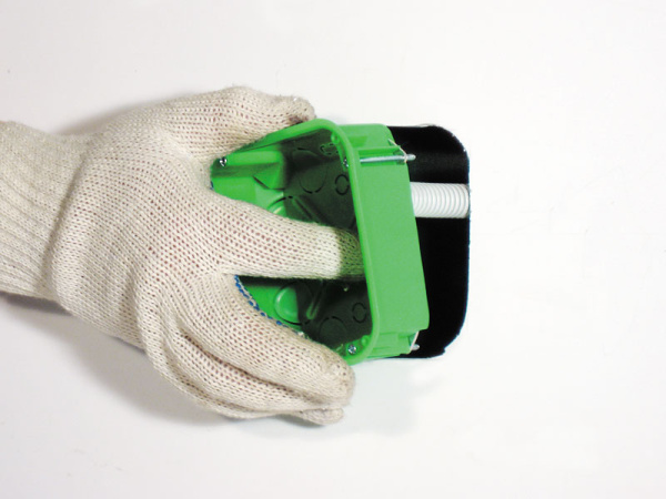 Купить Hegel Коробка разветвительная д/полых стен с крышкой, внутр разм 113x113x45 мм, ниша:106x106x45 мм, квадрат, мет. лапки, IP30 КР1201