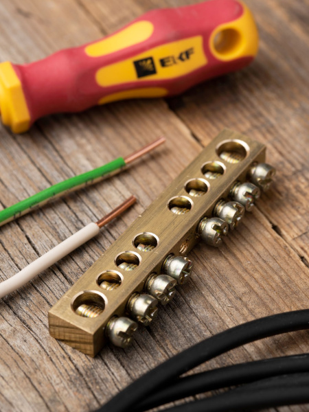 Купить EKF PROxima Шина PEN "ноль-земля" (8х12мм) 8 отверстий латунь крепеж по центру