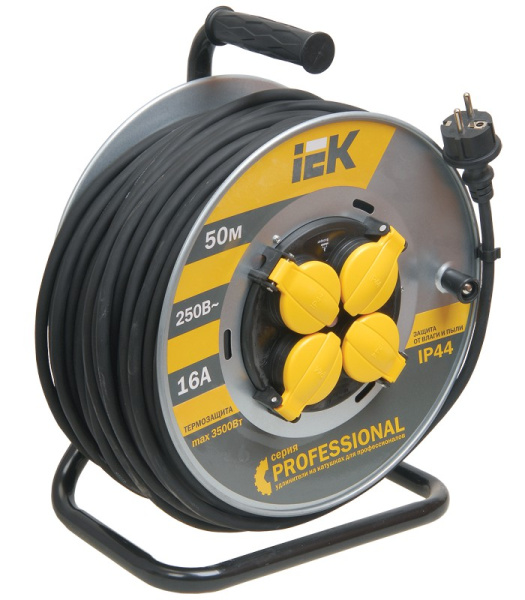 Купить IEK Катушка УК50 на мет с т/з 4 места 2Р+PЕ/50м КГ 3х1,5мм2 IP44 "Professional"