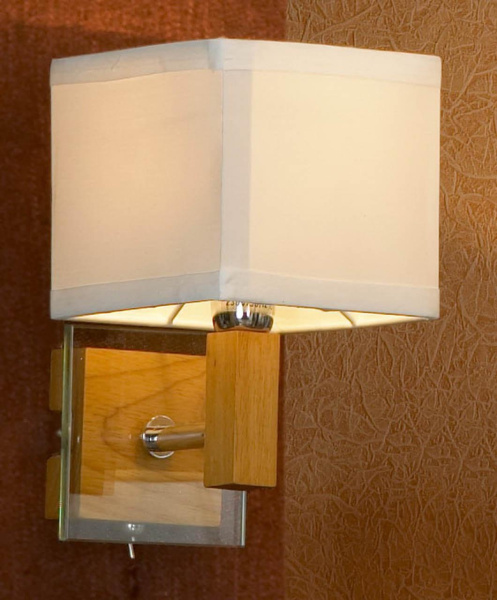 Купить Lussole S.R.L Металл Хром / дерево Ткань Светильник настенный E14 40W LSF-2501-01