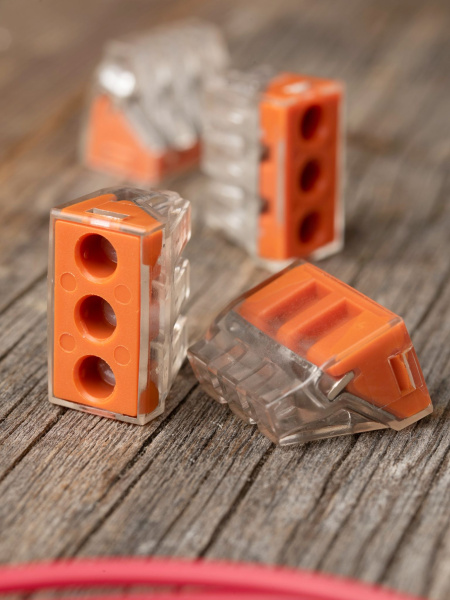 Купить EKF PROxima Клемма СМК 773-173 (с пастой), 3 отверстия, 2,5-6,0 мм2 (уп.50шт.)