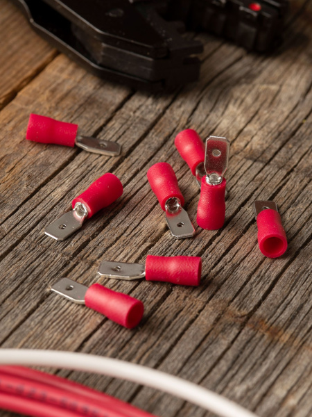 Купить EKF PROxima Разъем плоский РпИп 1,25-5-0,8 (100шт.)