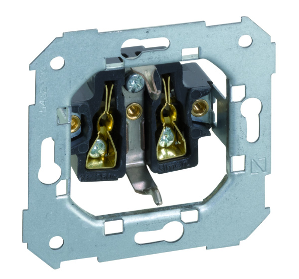 Simon 75 Мех Розетка двухполюсная 2P+E с заземлением, 16А 250В, безвинт. зажим 75464-39