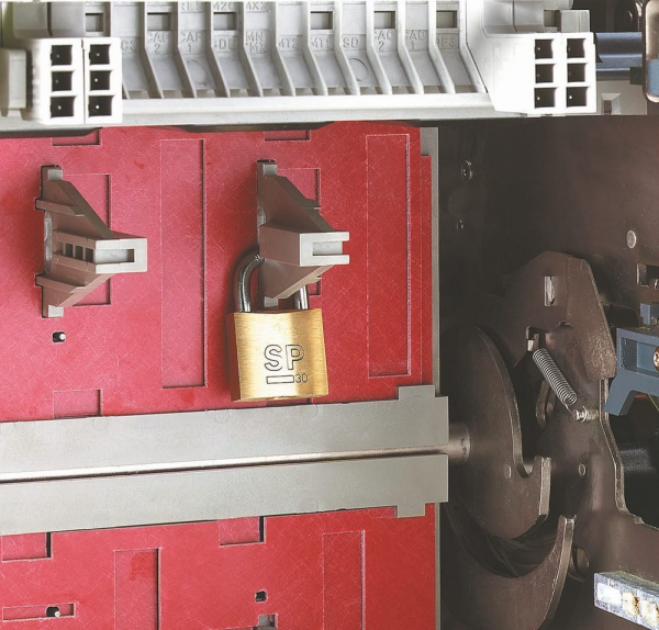 Купить SE Masterpact Изолирующие шторки 4P набор шасси NW 800-4000A 48723