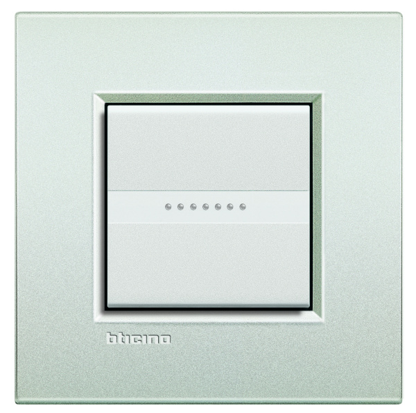 Купить BT LL Белый жемчуг Рамка AIR 2 мод LNC4802PR