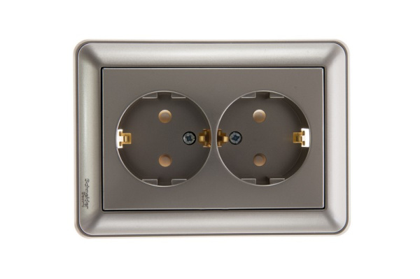 SE Wessen 59 Шампань Розетка 2-ая с/з с защитными шторками (в сборе, с рамкой) RS16-255-48