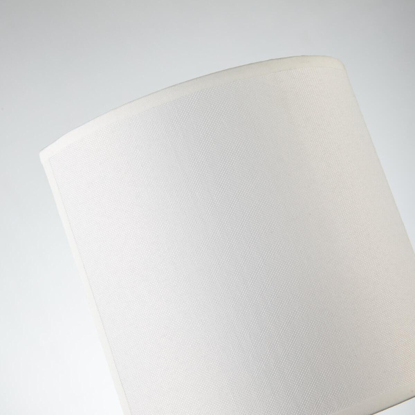 Купить Favourite 2624-1W настенный светильник Каркас цвета латунь, плафон из белого шелка