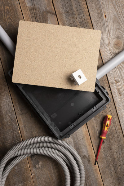 Купить EKF PROxima Коробка напольная под лючок C-Line 12